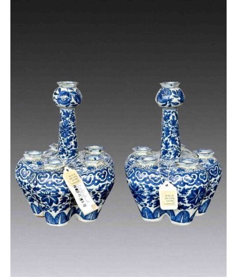 Pair of Blue and White Flower Vase Qing Dynasty 1644-1912